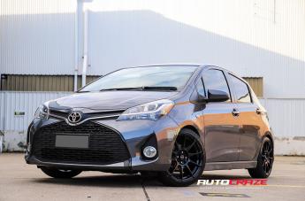 TOYOTA YARIS BLADE BLACK